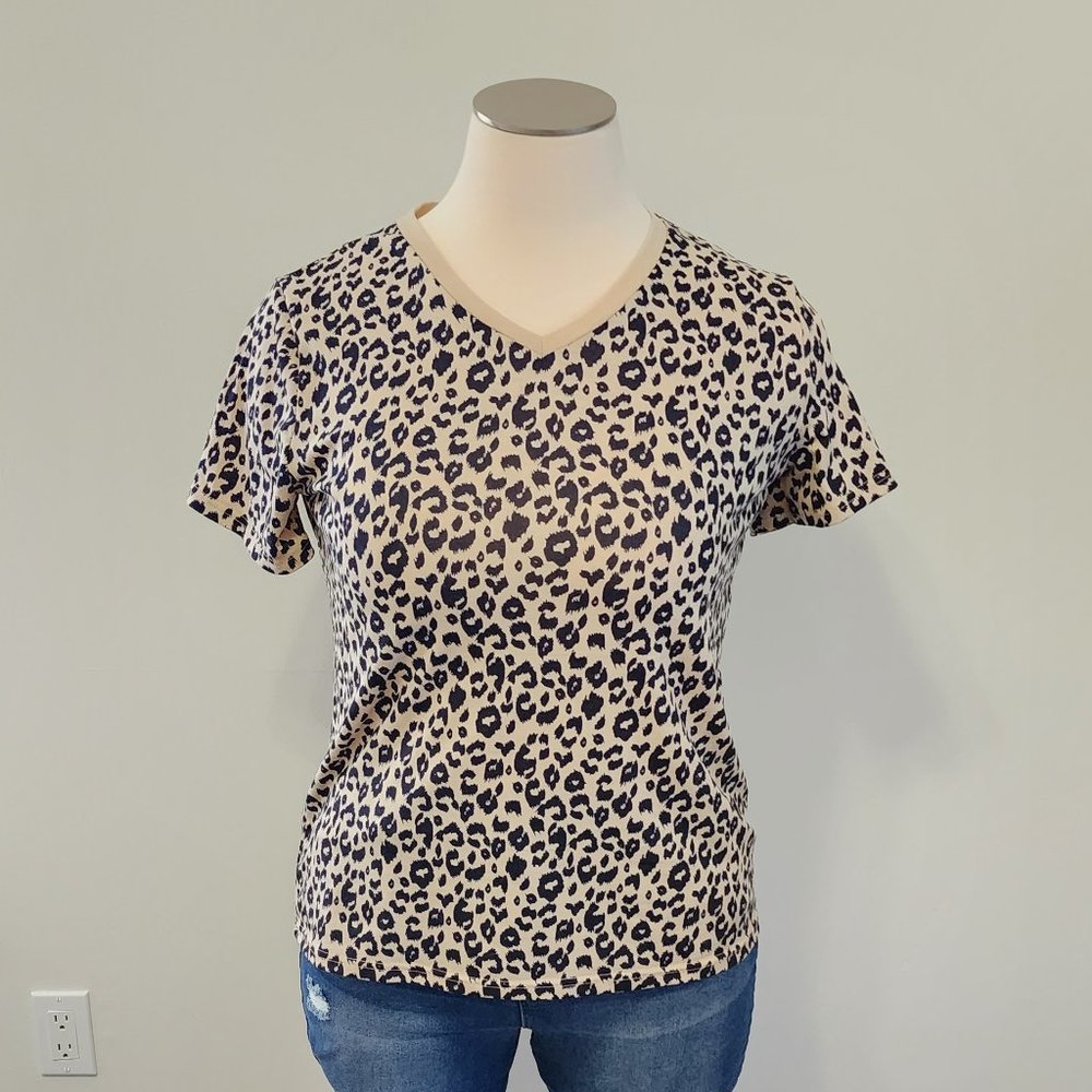 Leopard T Shirt Size xl